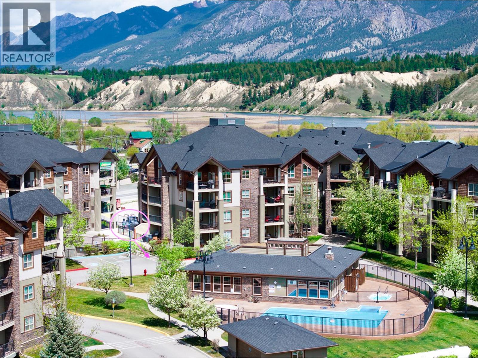 205 Third Avenue Unit# 2104, Invermere