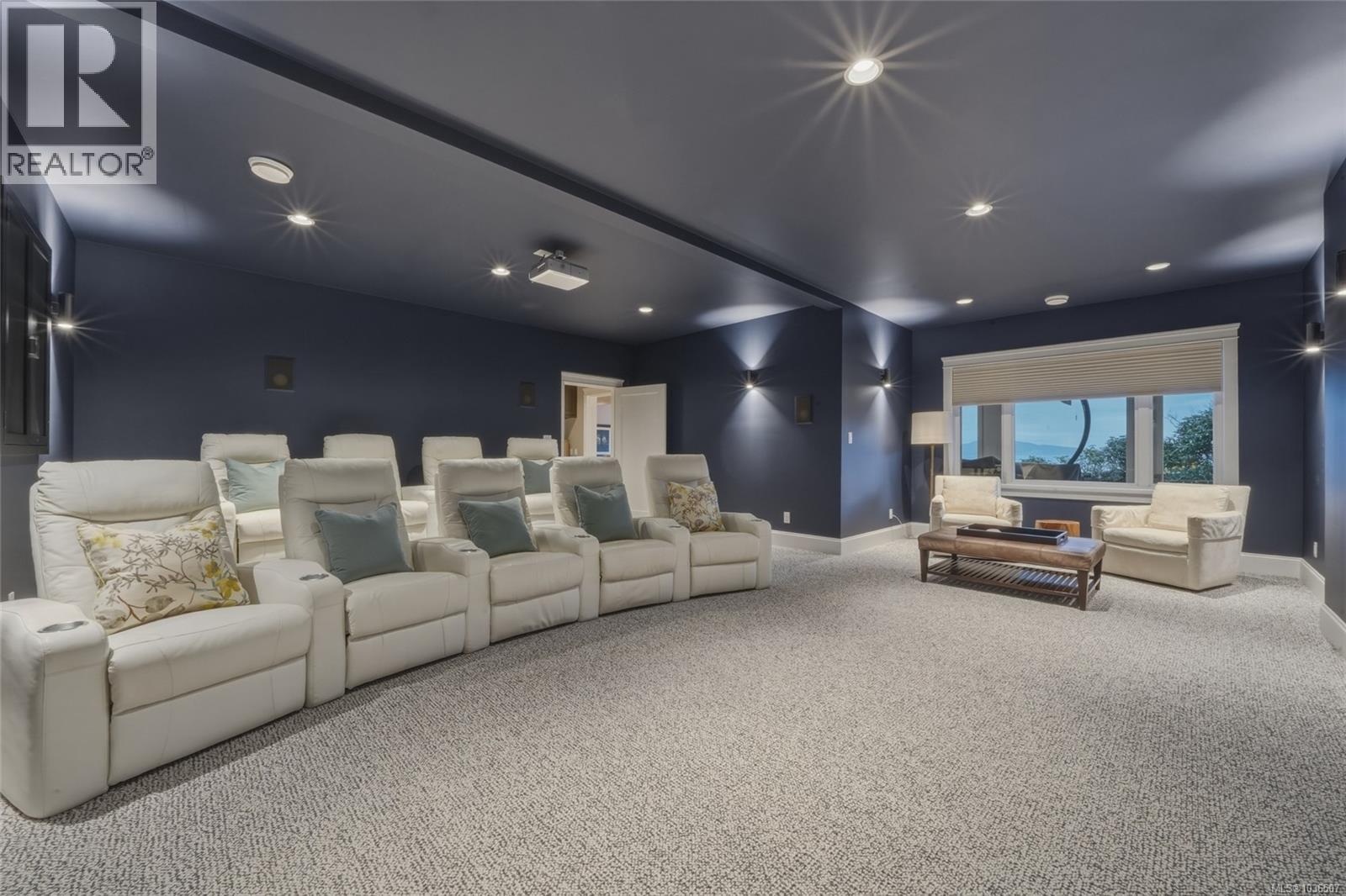 2226 Arbutus Rd - 24