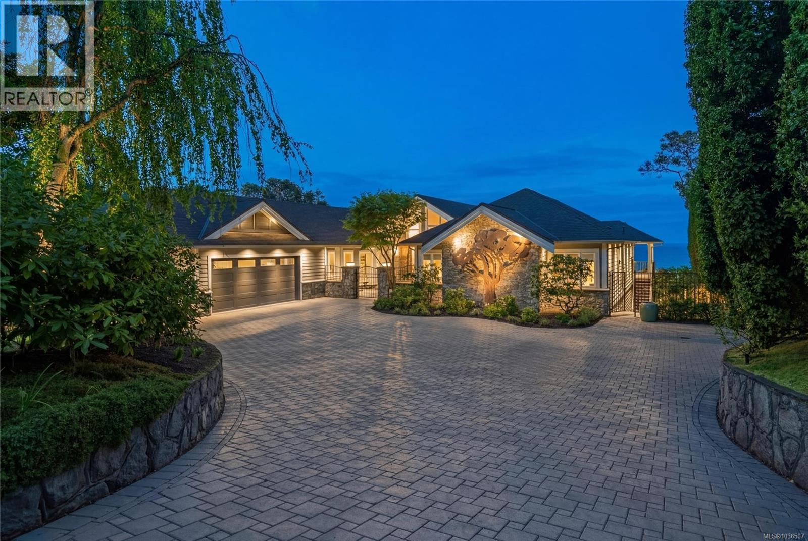  2226 Arbutus Road, Saanich