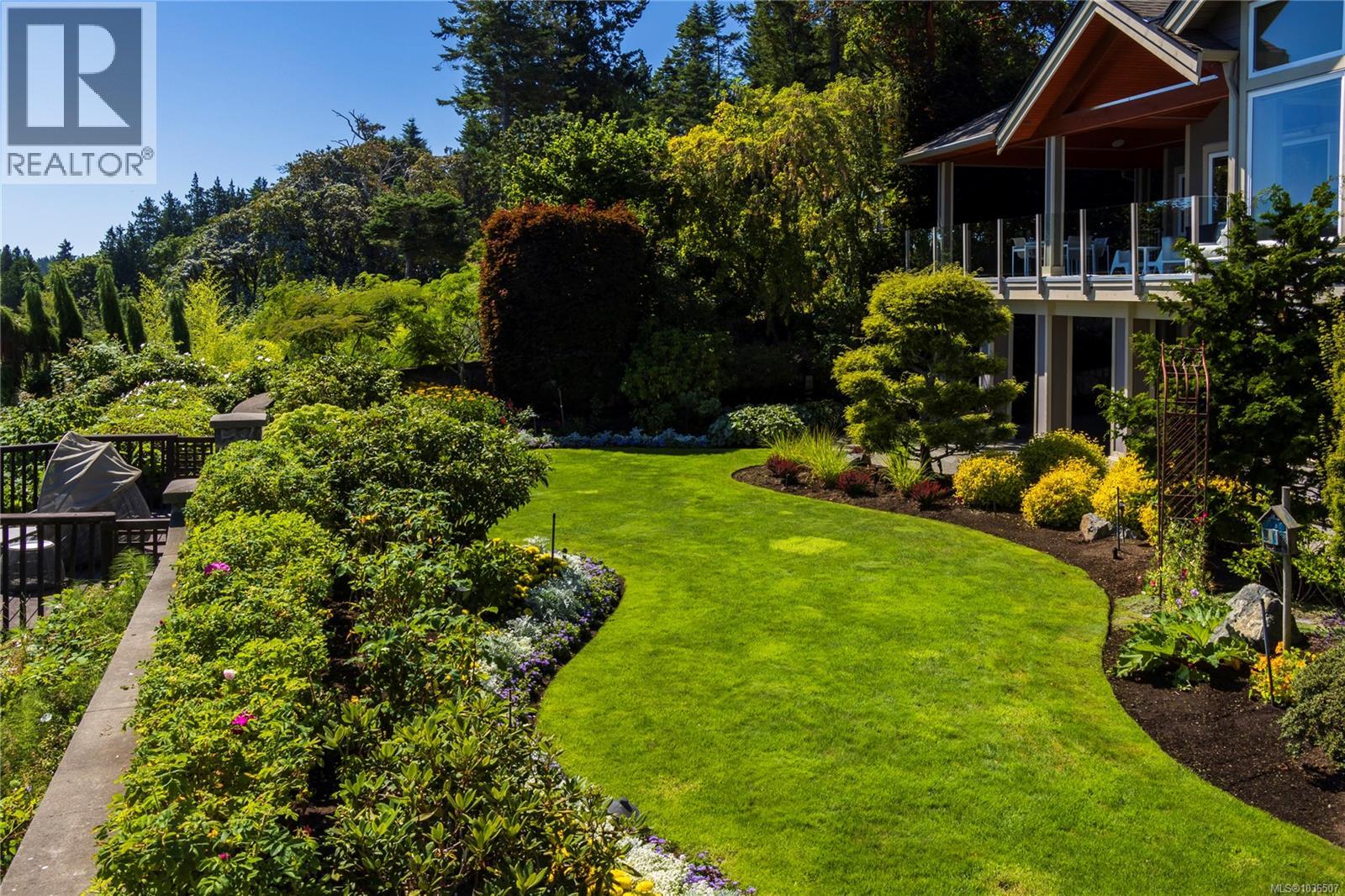  2226 Arbutus Road, Saanich