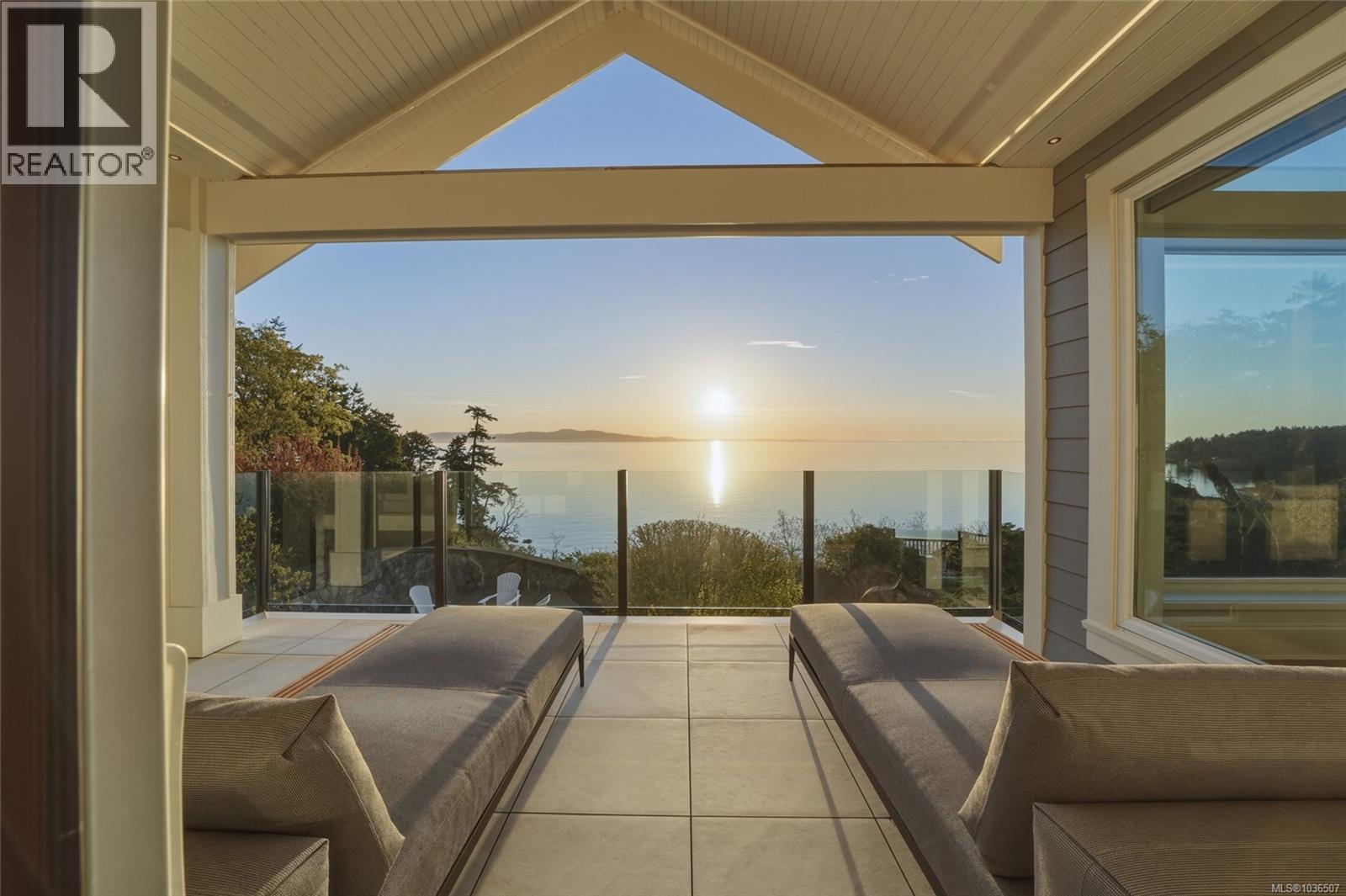 2226 Arbutus Rd - 8
