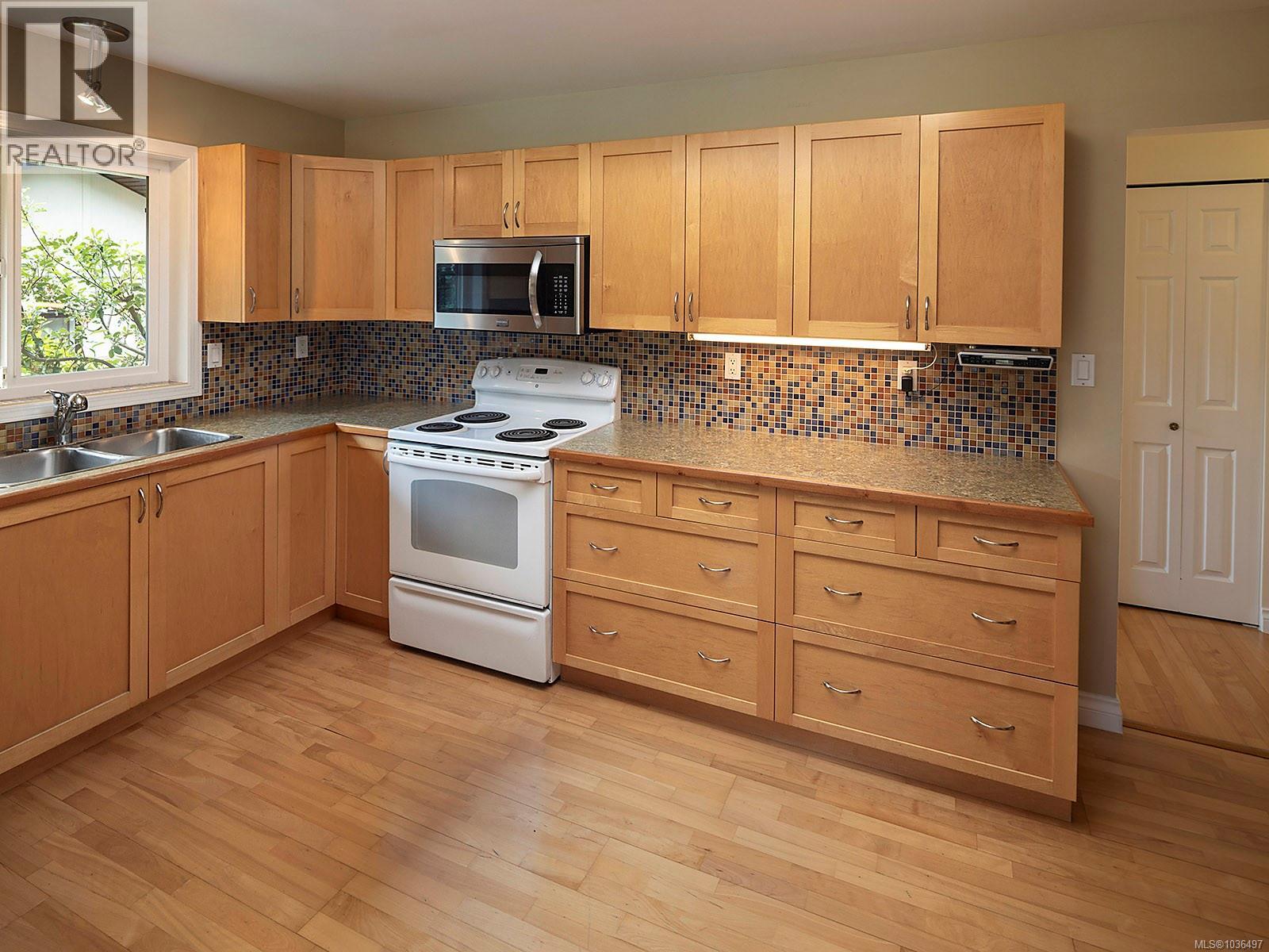  4023 Malton Avenue, Saanich