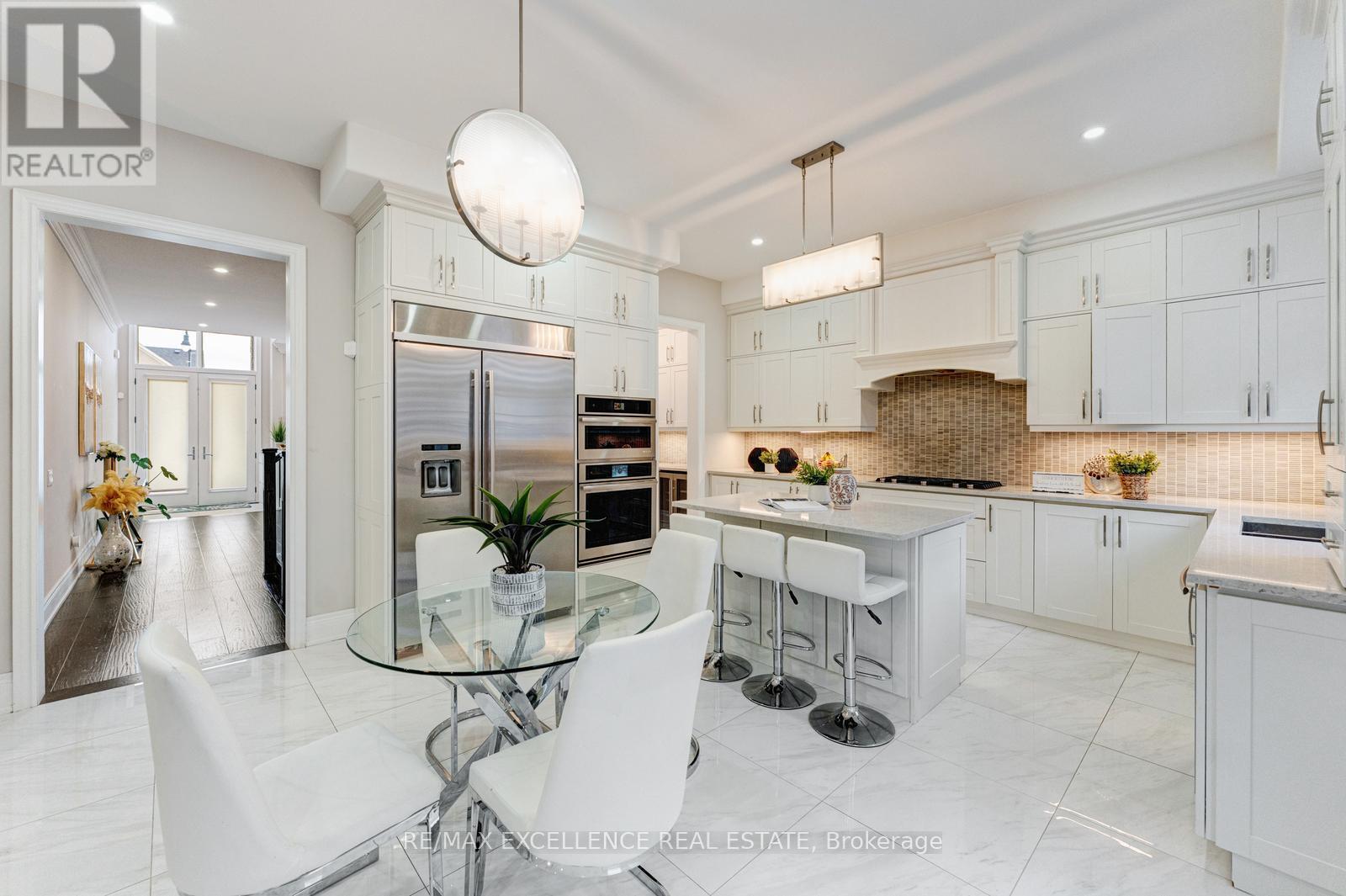 8 SETTLERS FIELD ROAD - 12