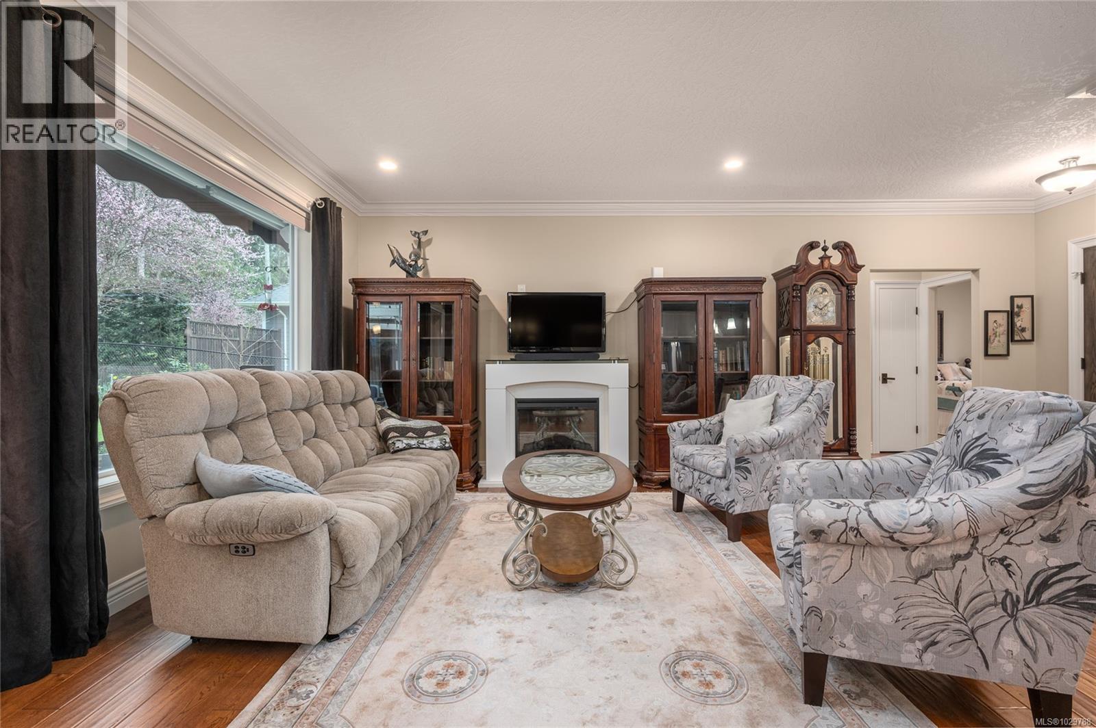 3936 Creekside Dr - 3