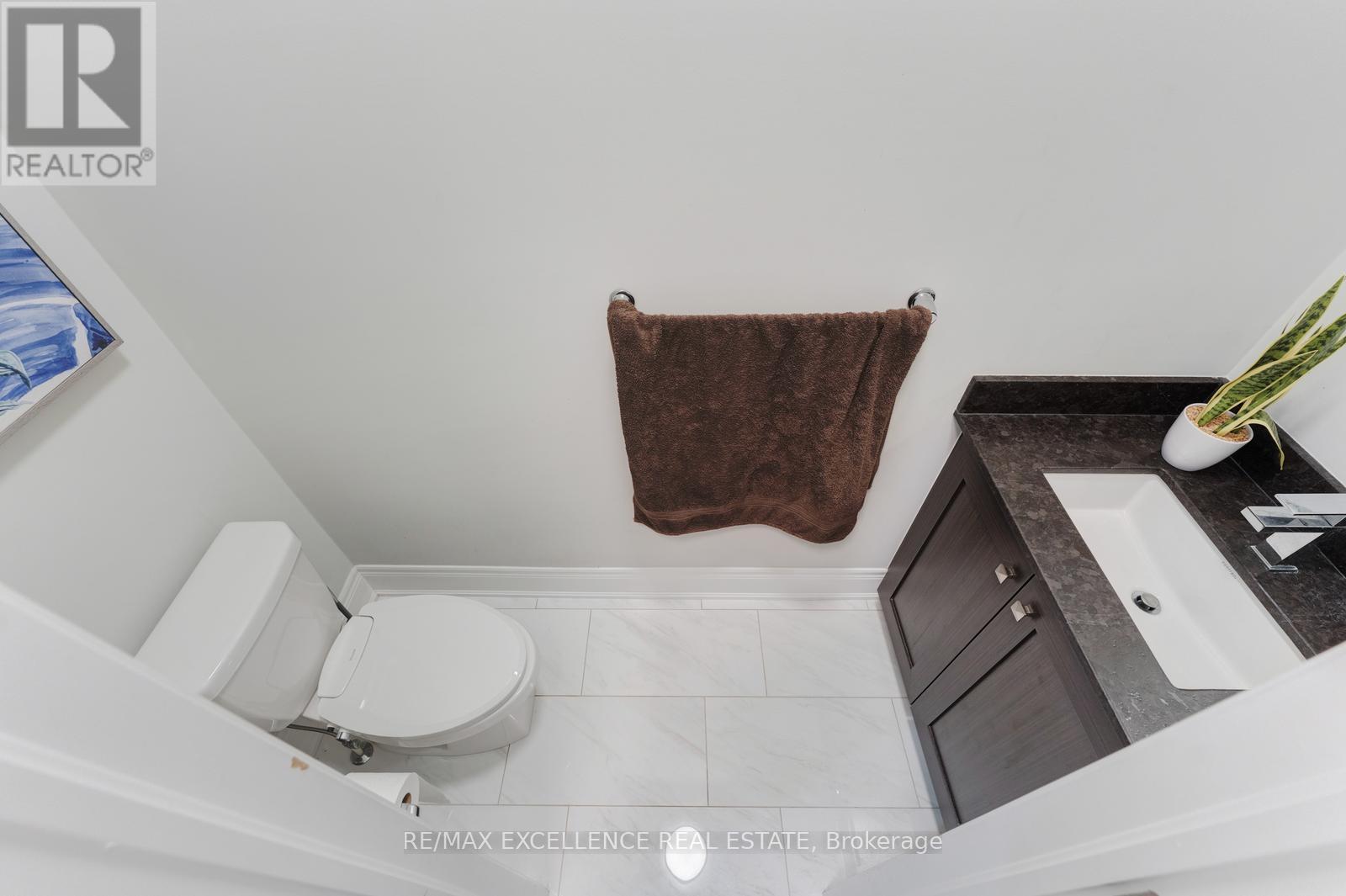 8 SETTLERS FIELD ROAD - 9