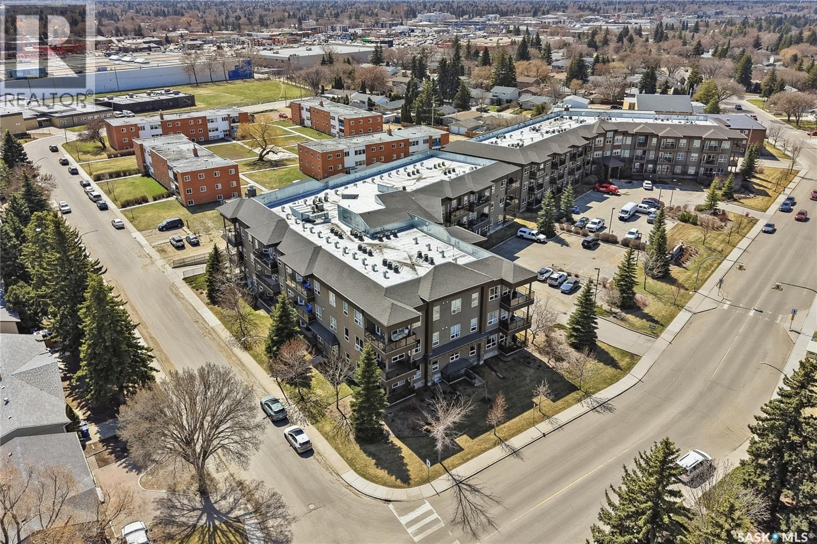 #206 2730 Main STREET - 35