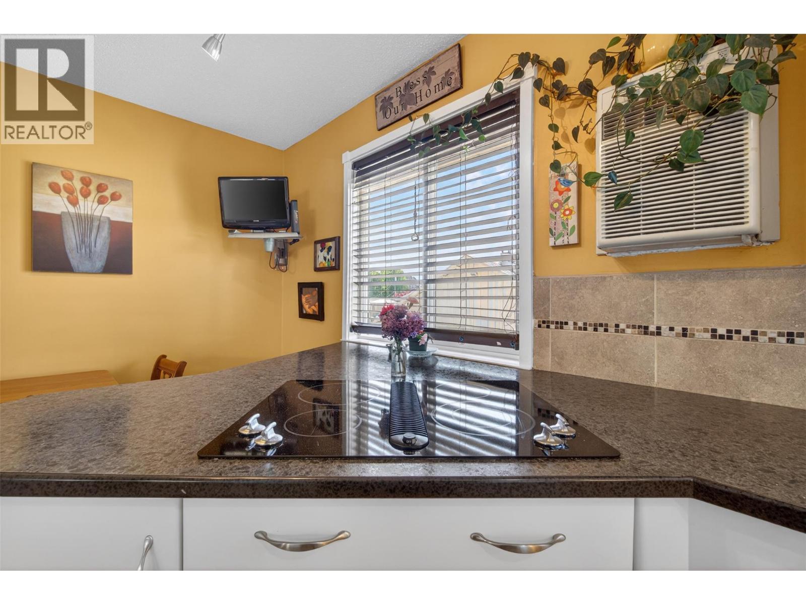  361 2 Street Southeast, Salmon Arm