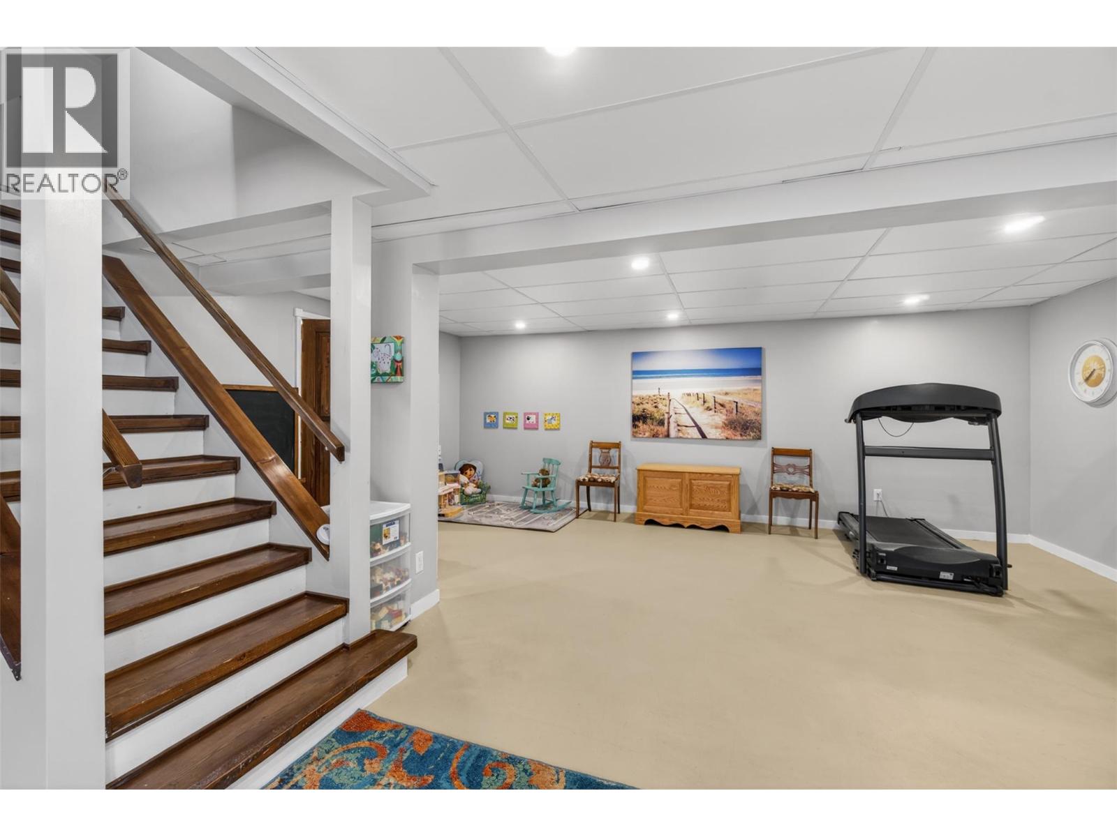  361 2 Street Southeast, Salmon Arm