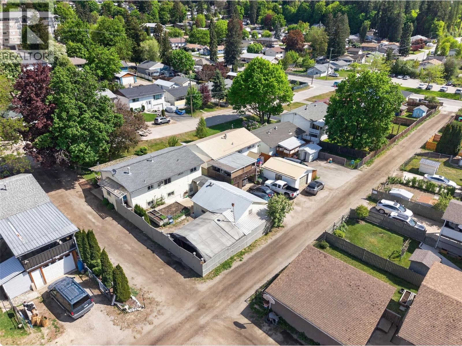  361 2 Street Southeast, Salmon Arm