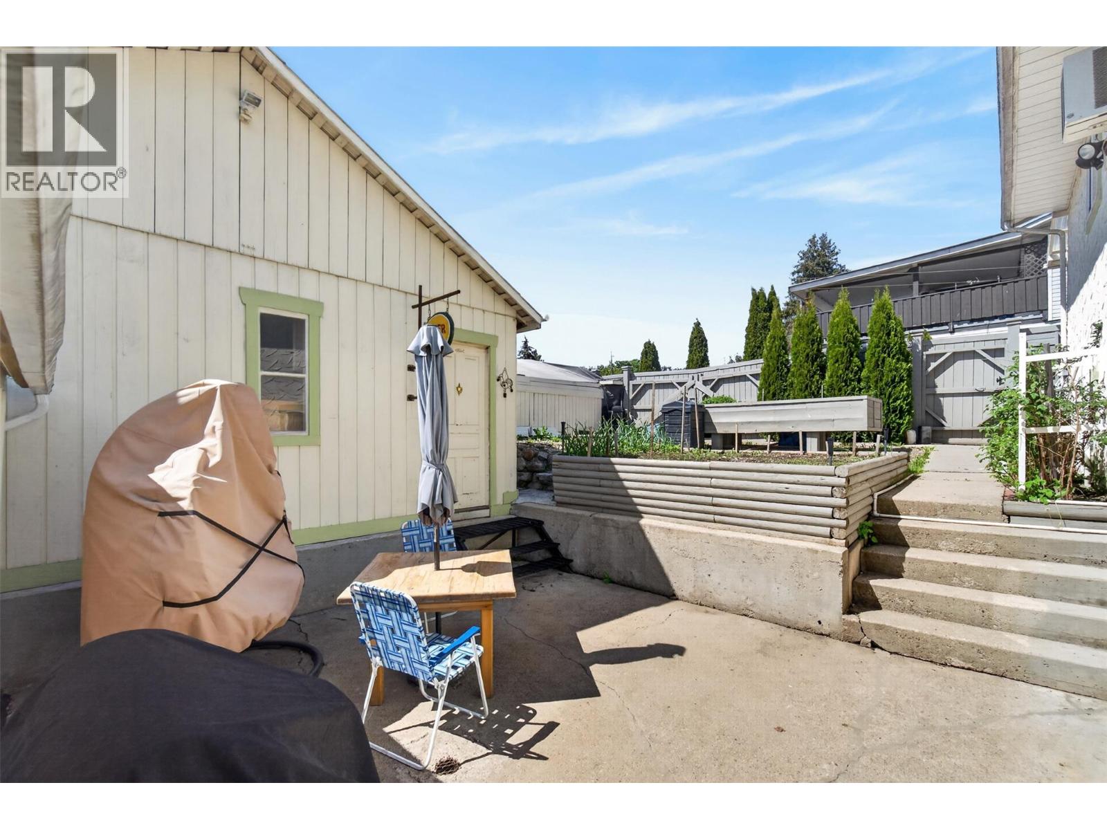  361 2 Street Southeast, Salmon Arm