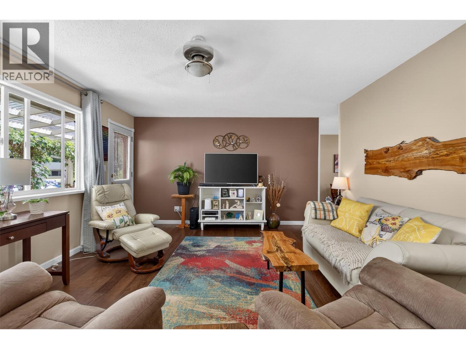 361 2 Street SE - 17