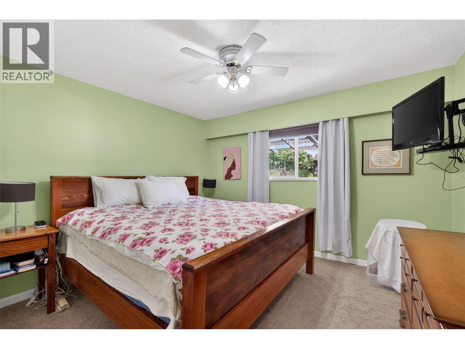 361 2 Street SE - 18