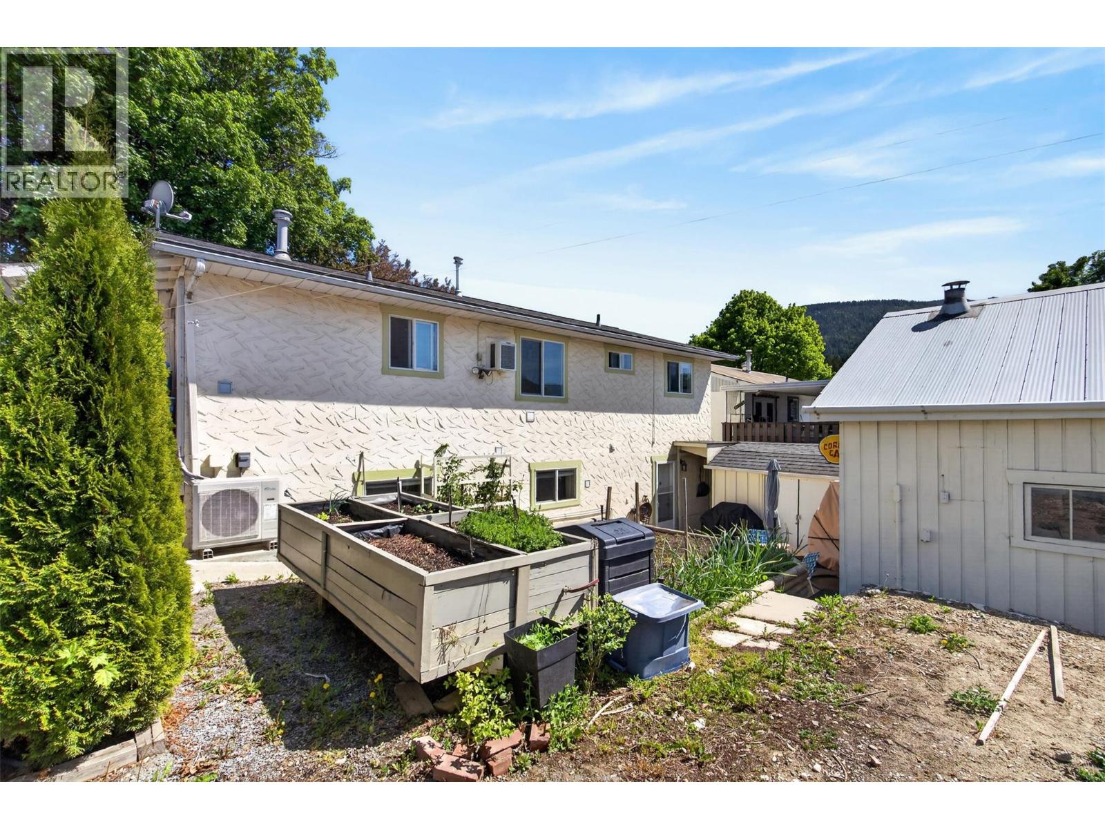 361 2 Street SE - 48