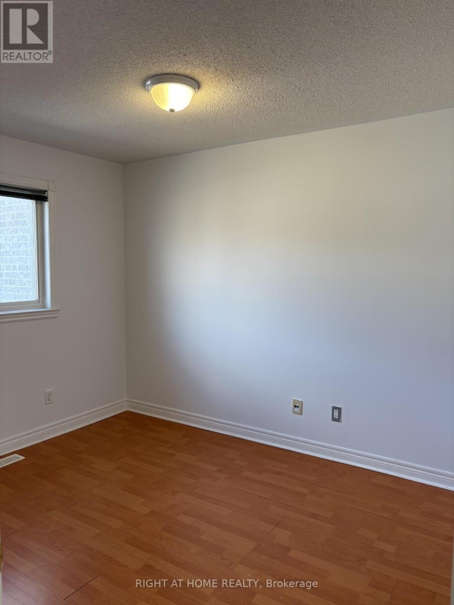48 GRAND VALLEY BOULEVARD - 11