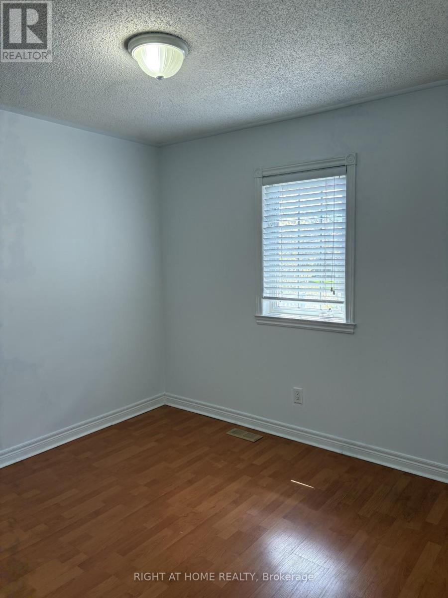 48 GRAND VALLEY BOULEVARD - 10