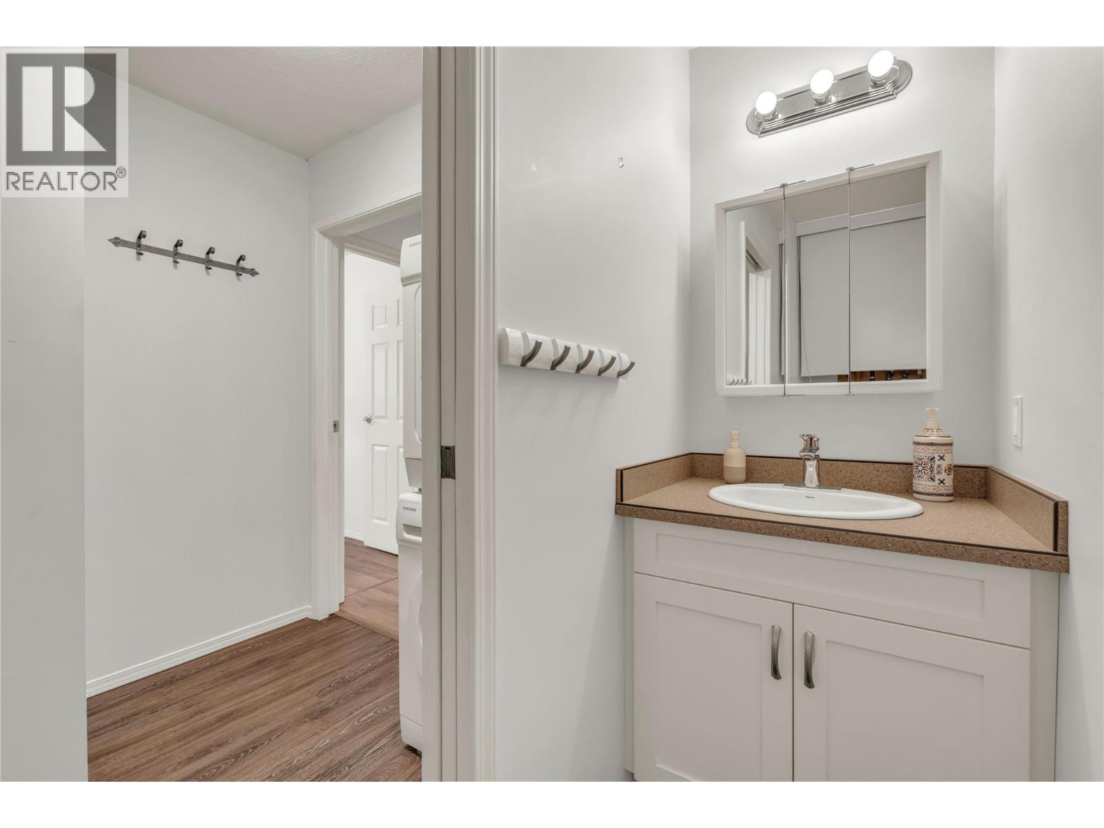 7717 Prairie Valley Road Unit# 104, Summerland