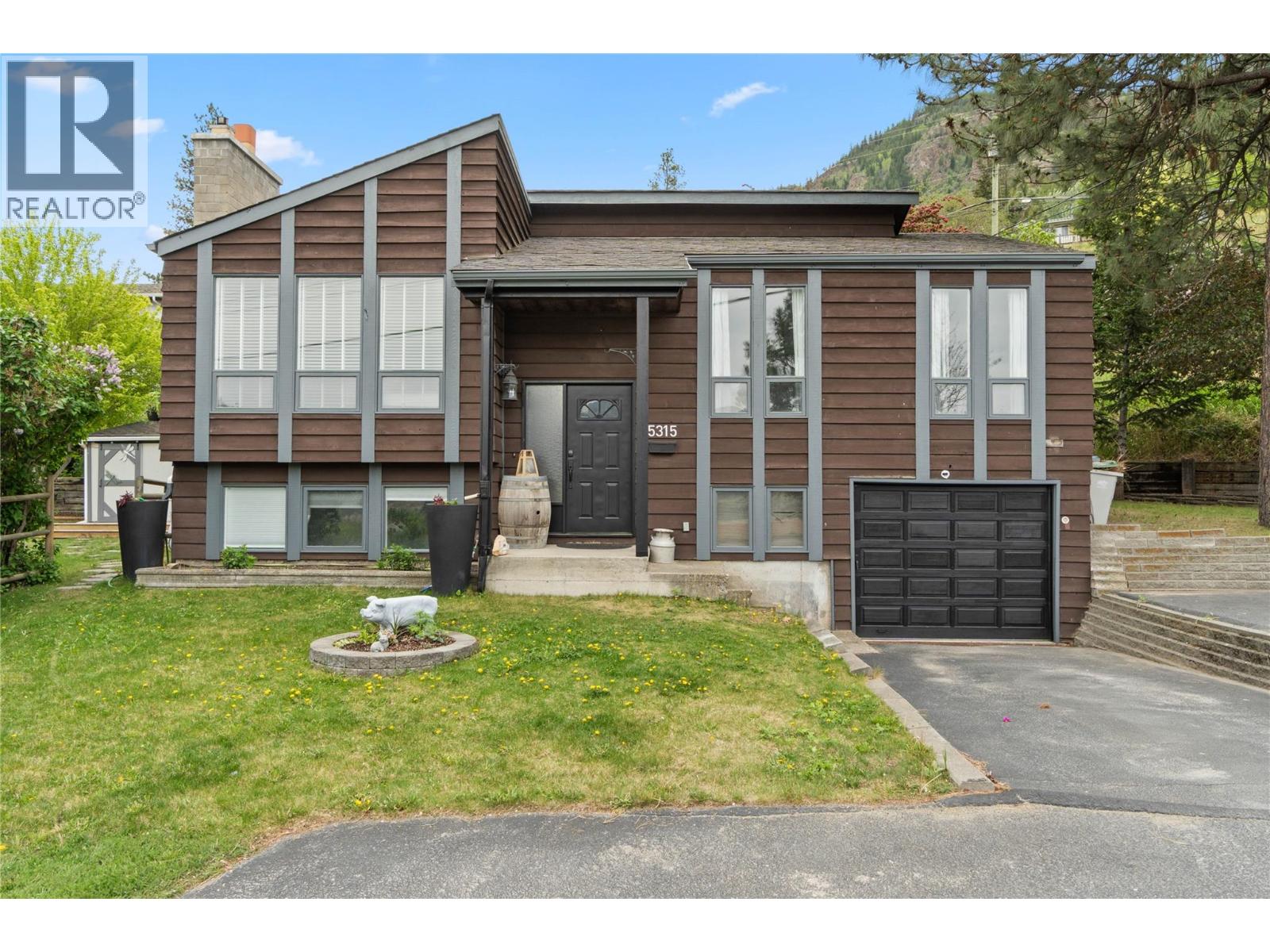 5315 Morris Place - 2