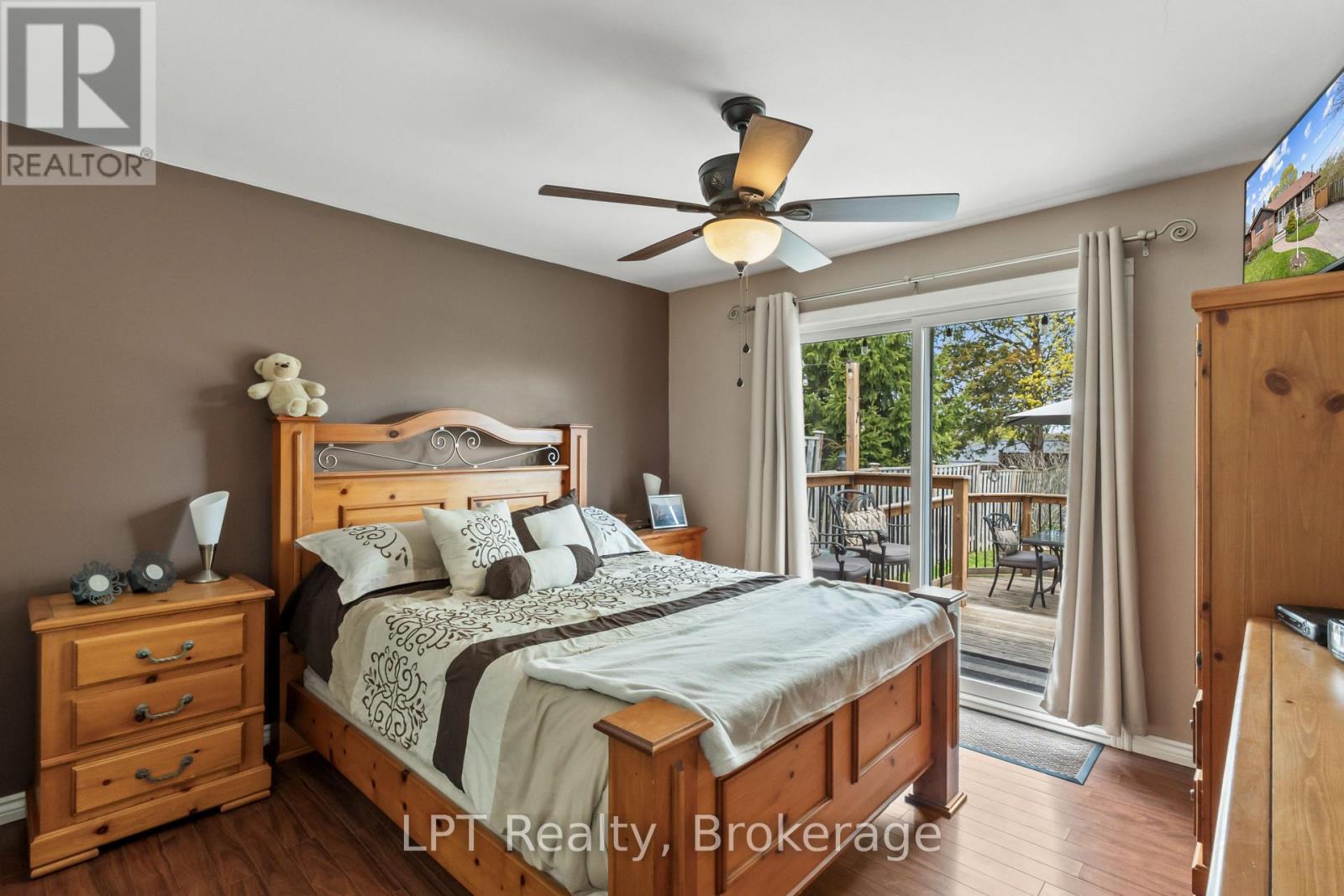 519 ROSMERE STREET - 21