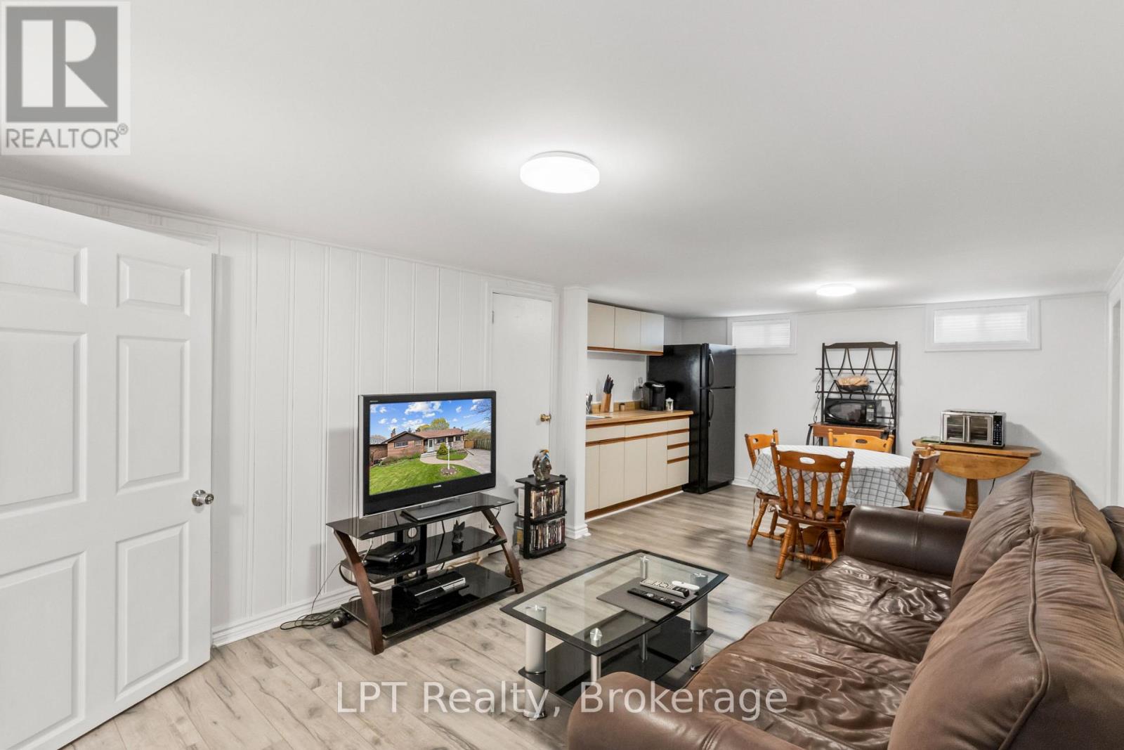 519 ROSMERE STREET - 31