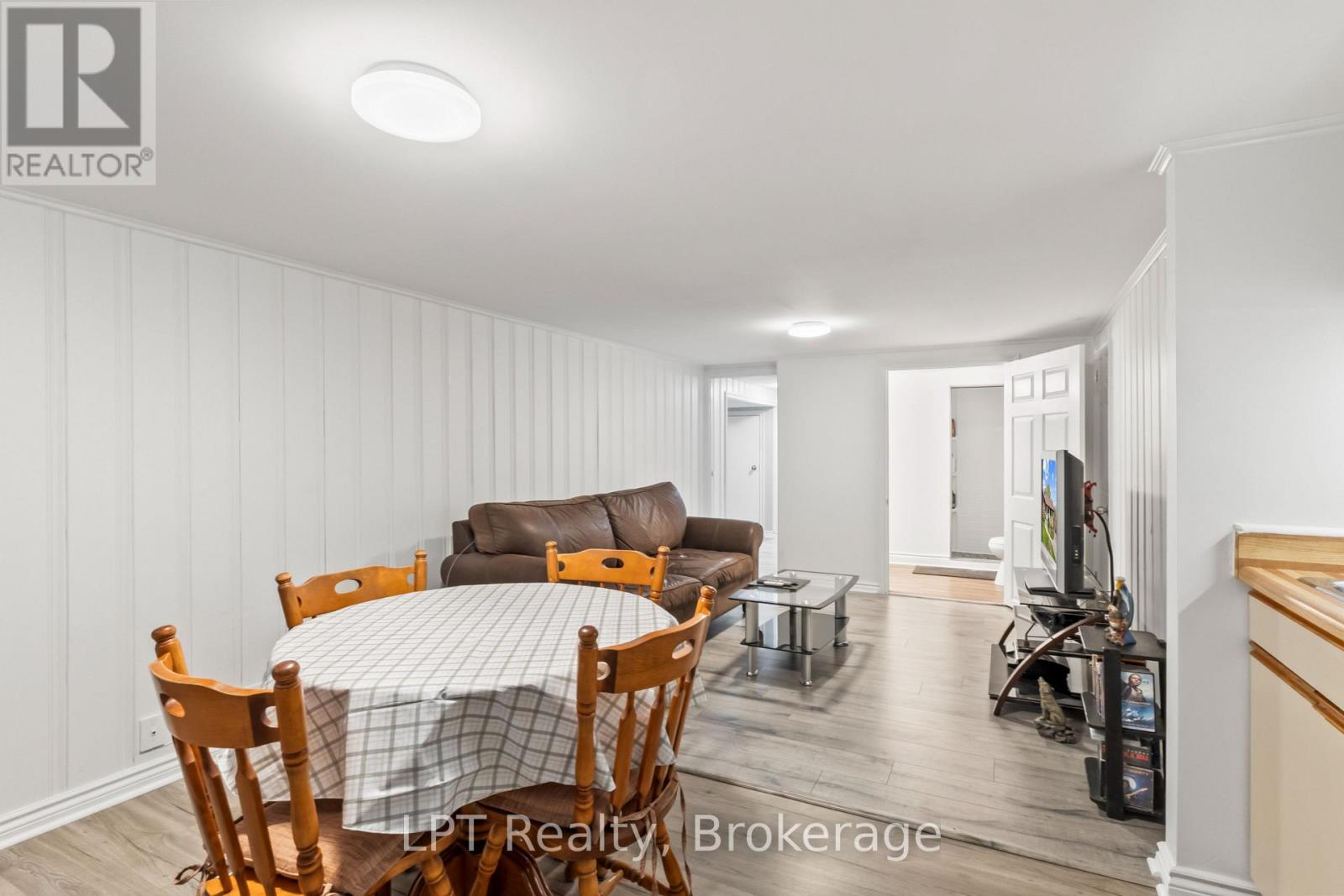 519 ROSMERE STREET - 32