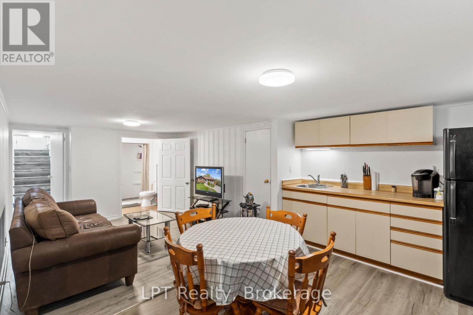 519 ROSMERE STREET - 34