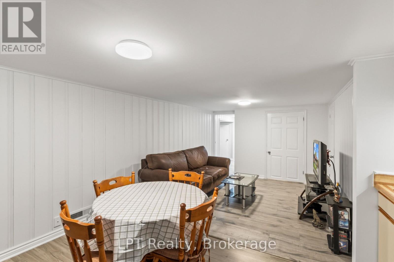 519 ROSMERE STREET - 37