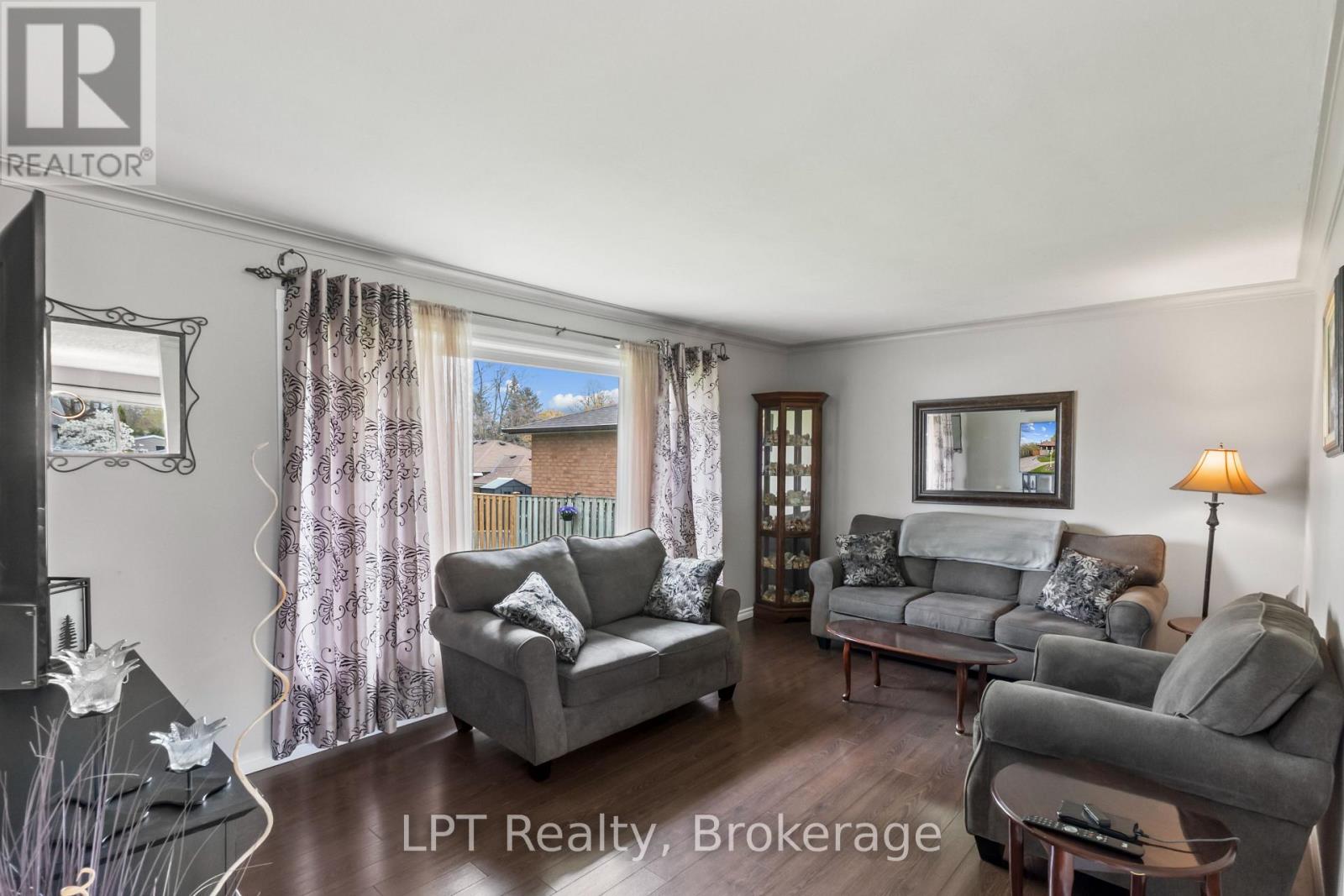 519 ROSMERE STREET - 8