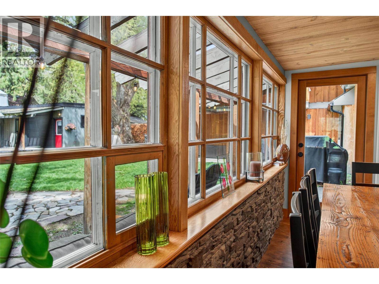 54 COMMONS Street, Fernie