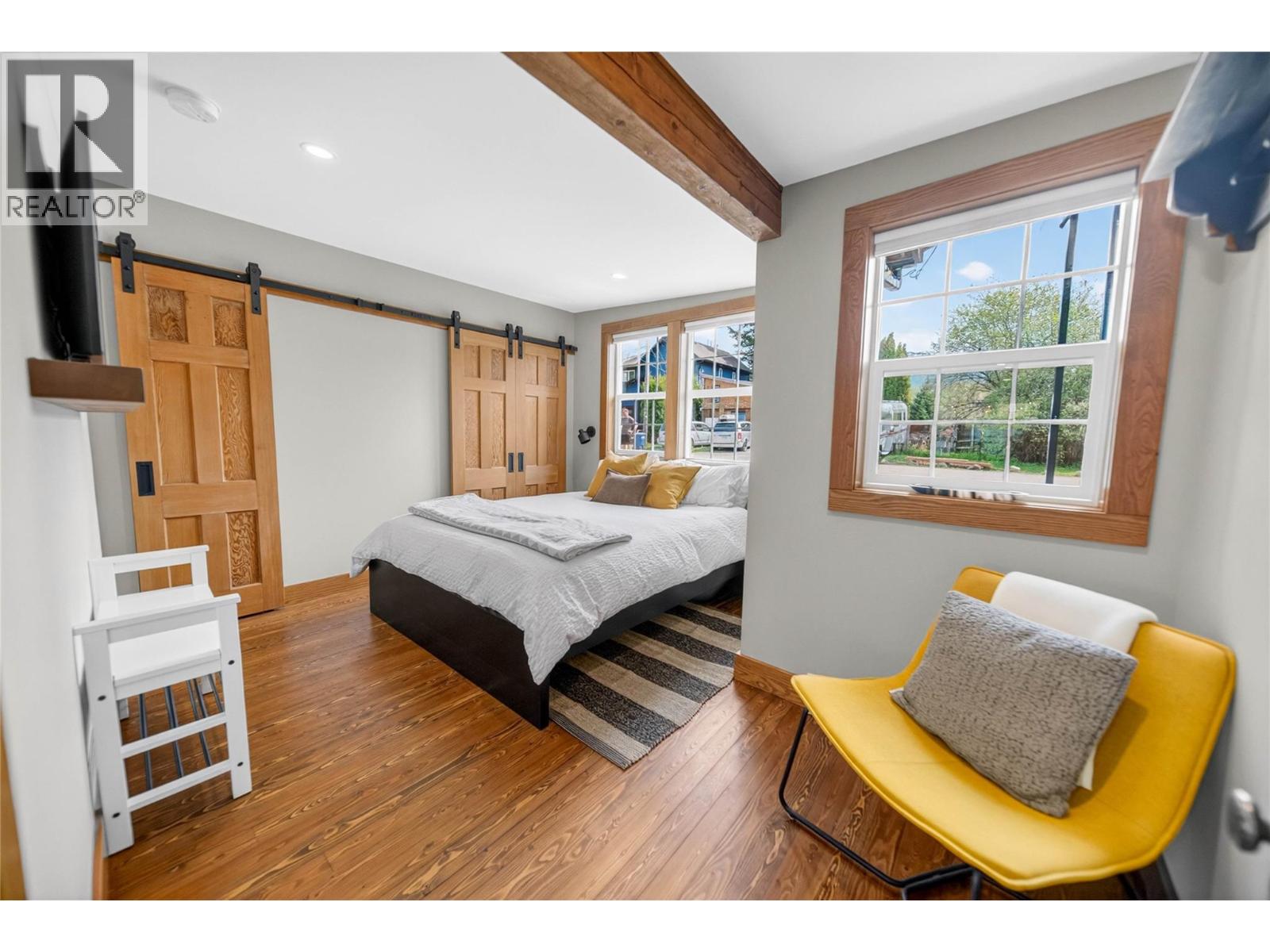 54 COMMONS Street, Fernie