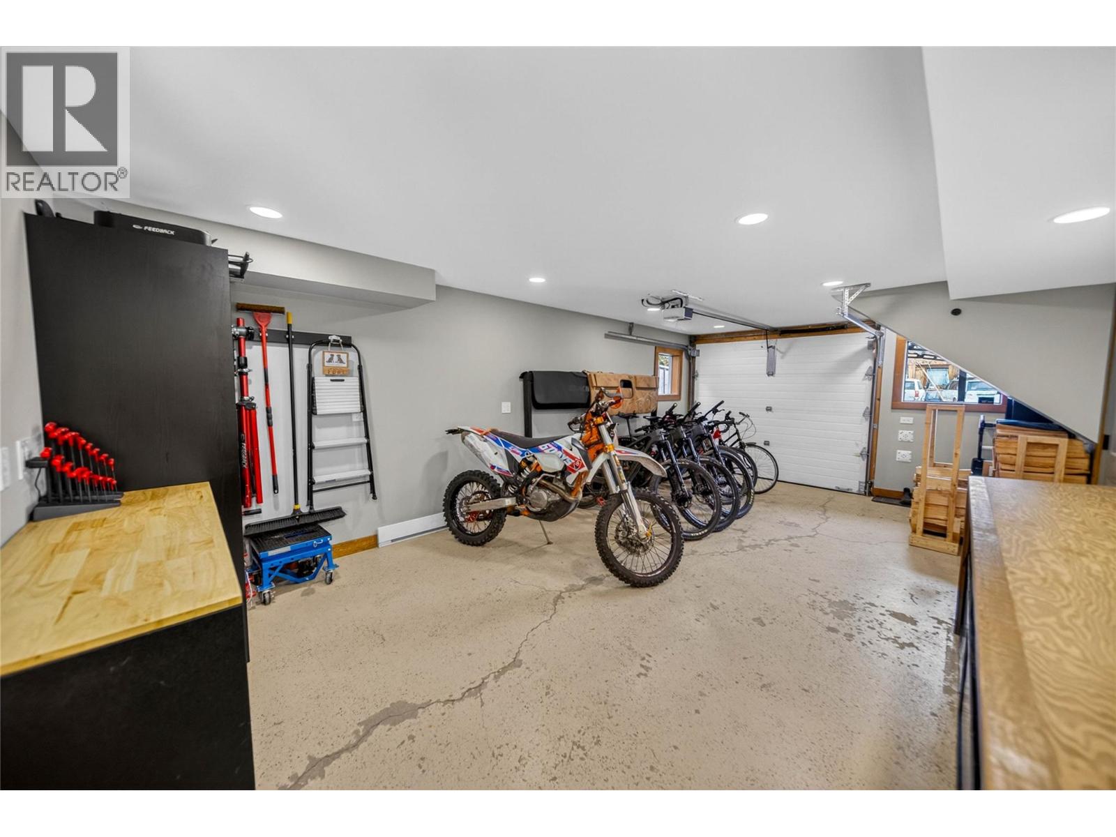 54 COMMONS Street, Fernie