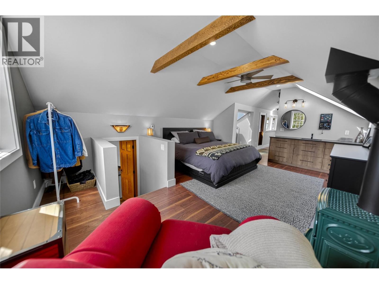 54 COMMONS Street, Fernie