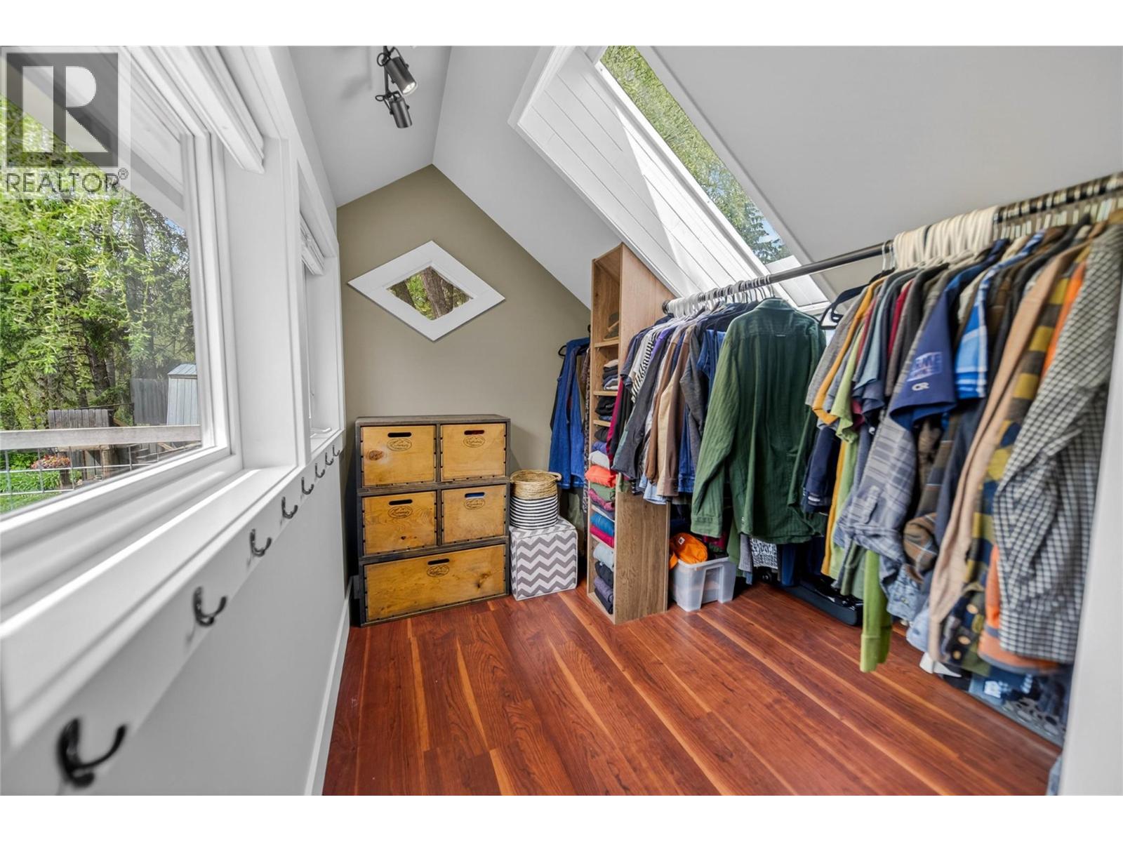 54 COMMONS Street, Fernie