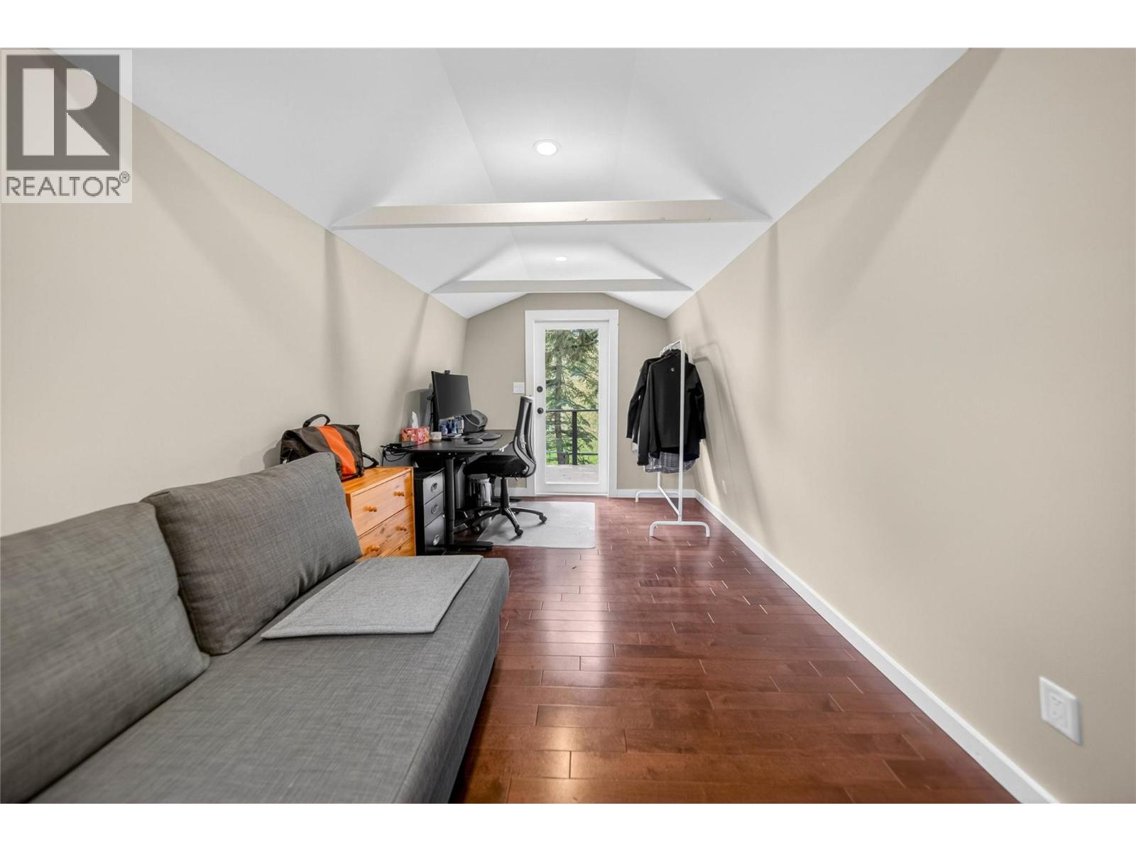 54 COMMONS Street, Fernie