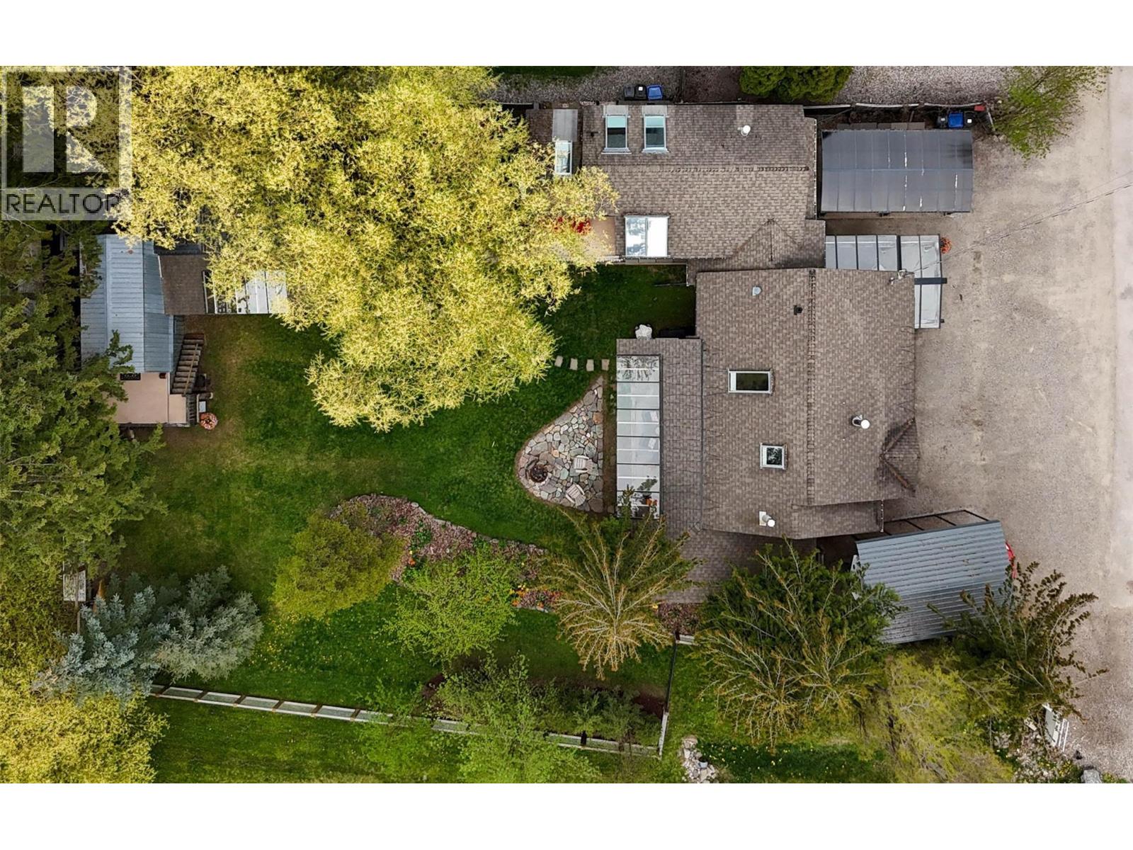 54 COMMONS Street, Fernie