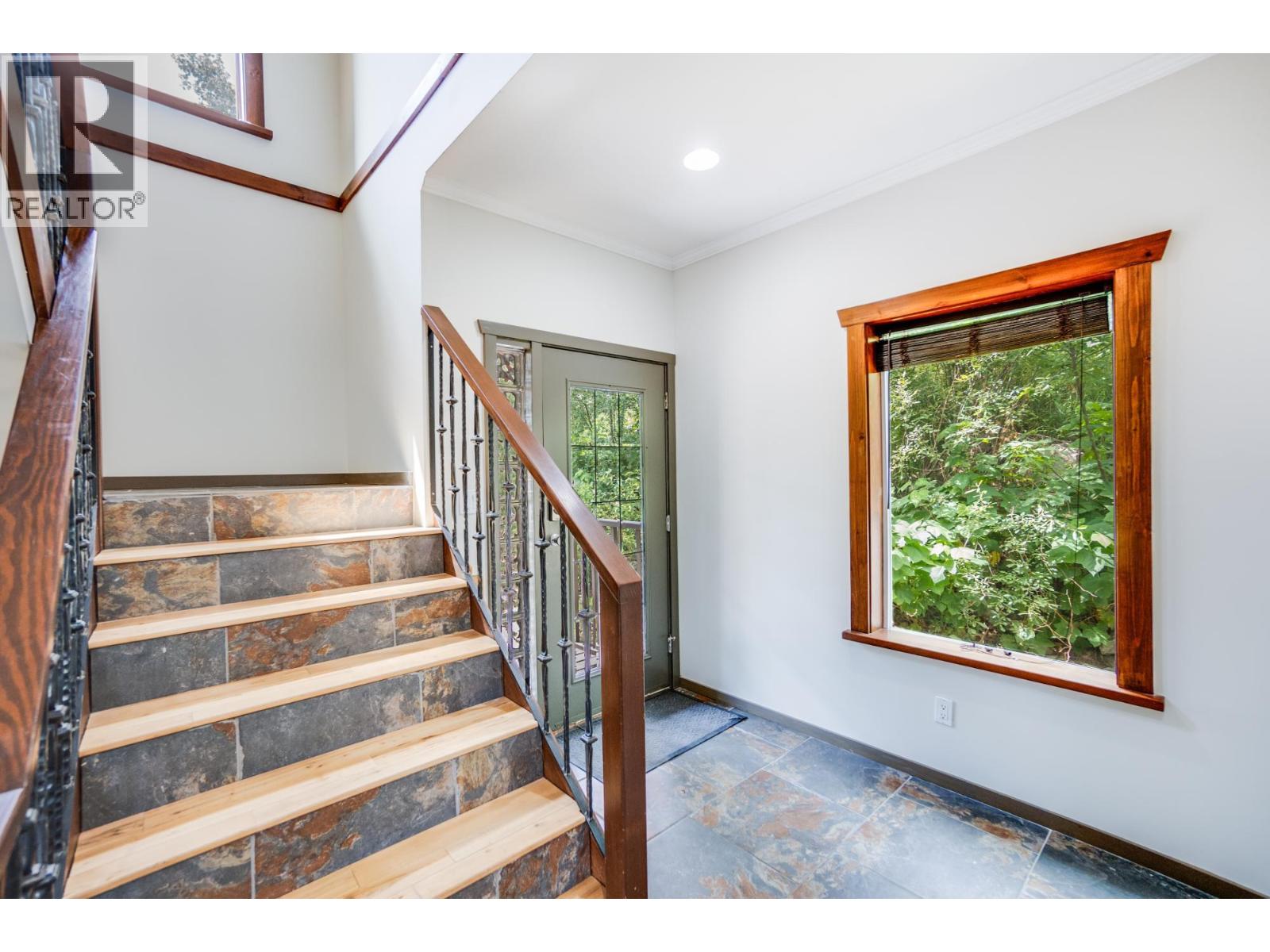1533 WOODLAND Drive - 21