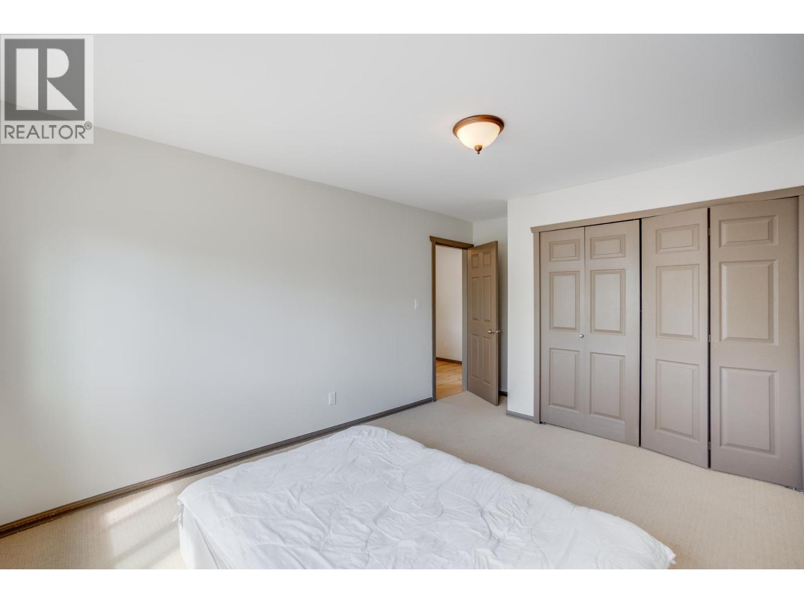 1533 WOODLAND Drive - 30