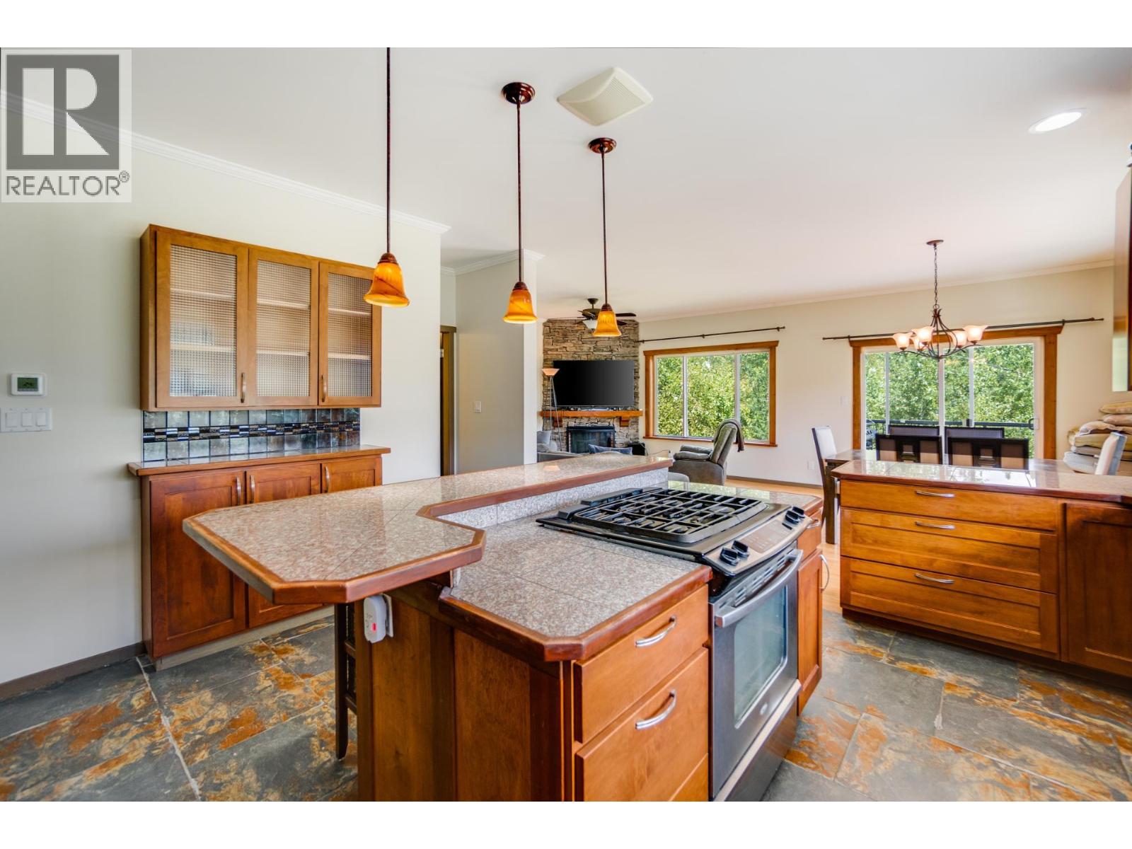 1533 WOODLAND Drive - 9