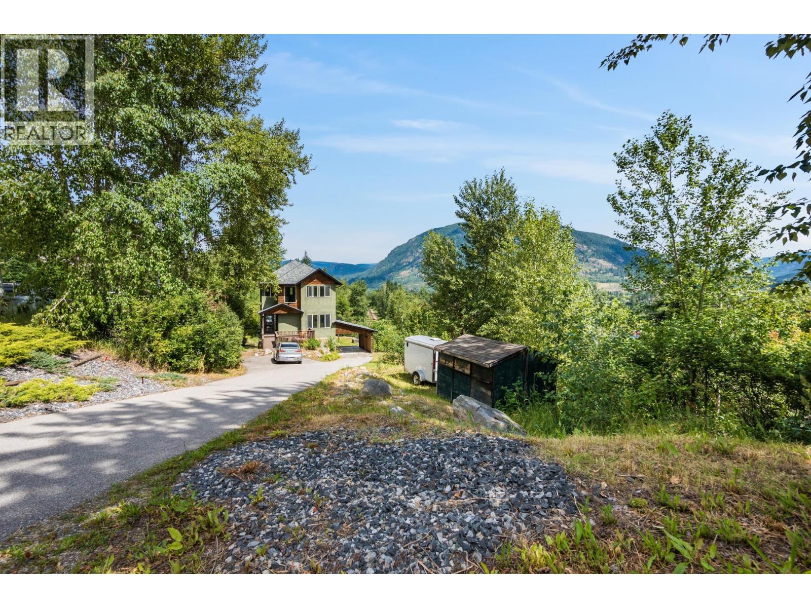 1533 WOODLAND Drive - 71