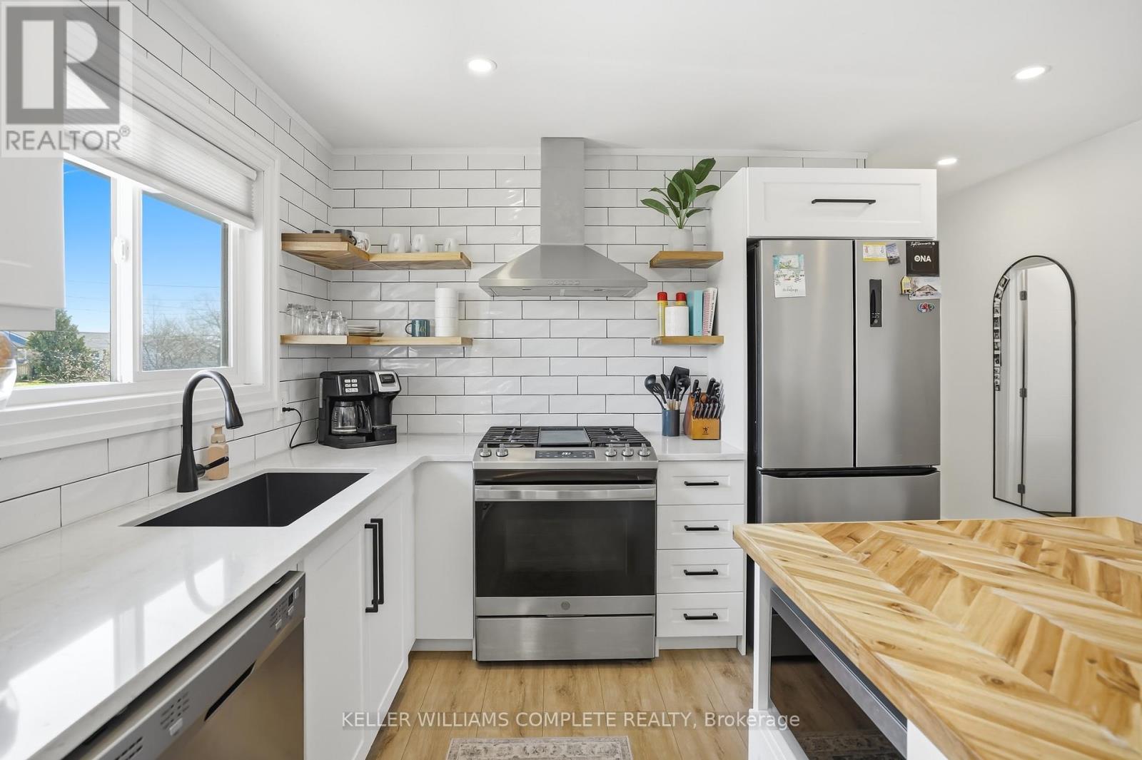 328 DUFFERIN STREET - 15
