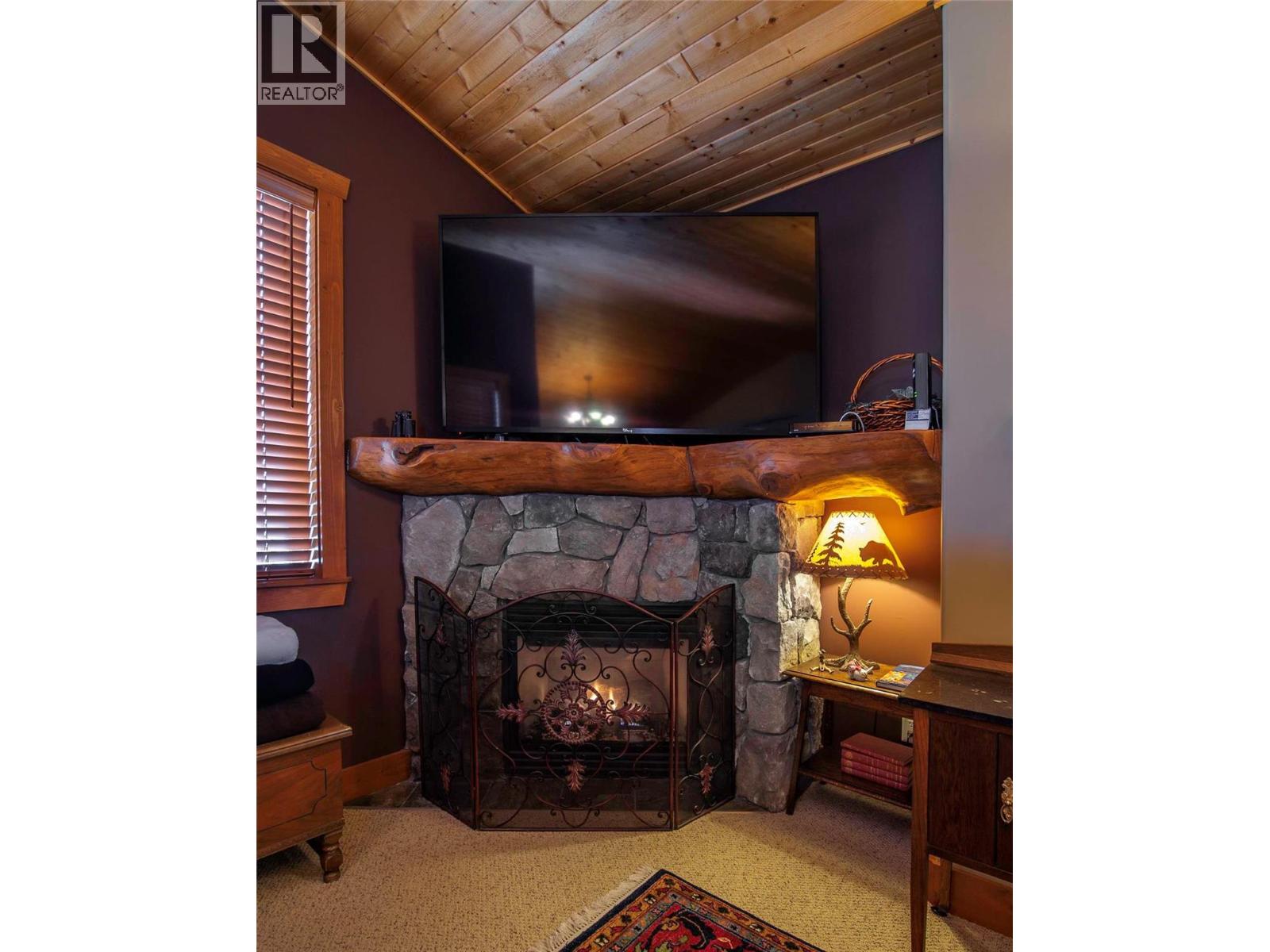 #12 5940 Snowpines Way - 12