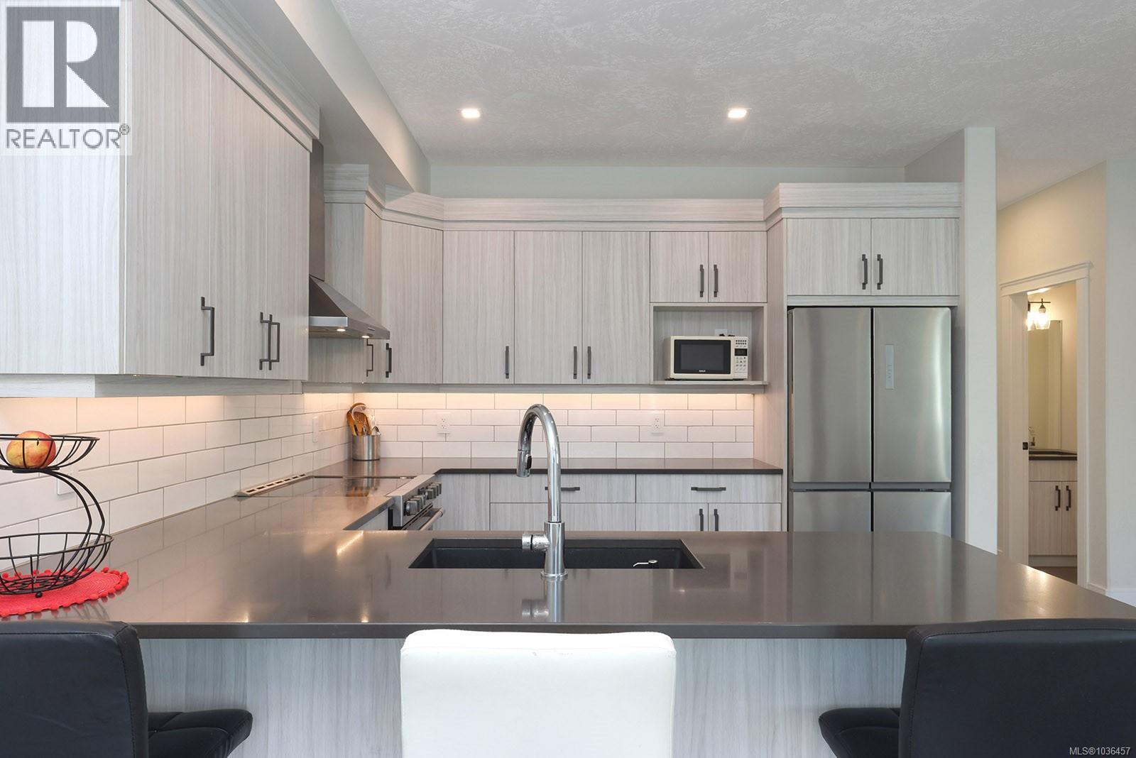 #2B 2800 Arden Rd - 11