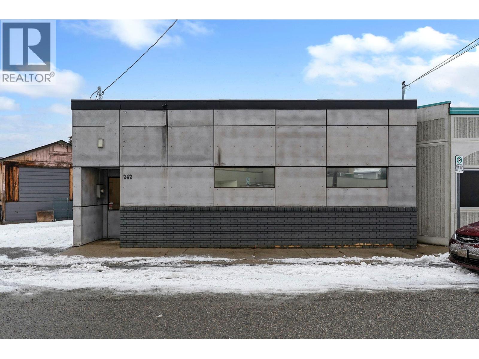242 Haynes Street, Penticton