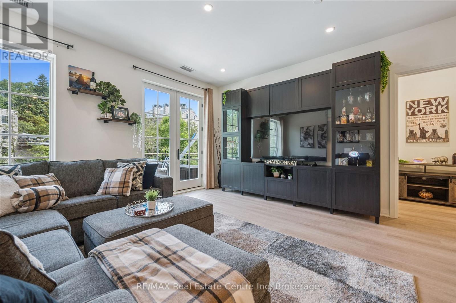 #29 6523 WELLINGTON ROAD 7 - 20