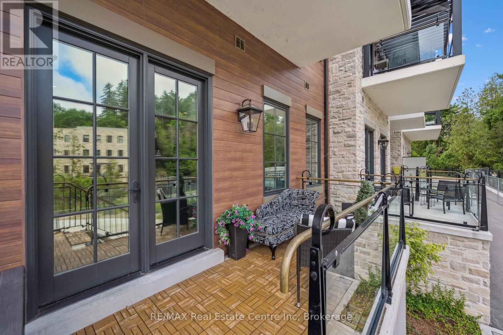 #29 6523 WELLINGTON ROAD 7 - 32