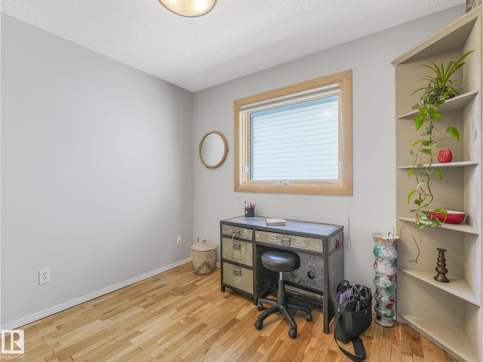 1060 WEDGEWOOD BV NW, Edmonton