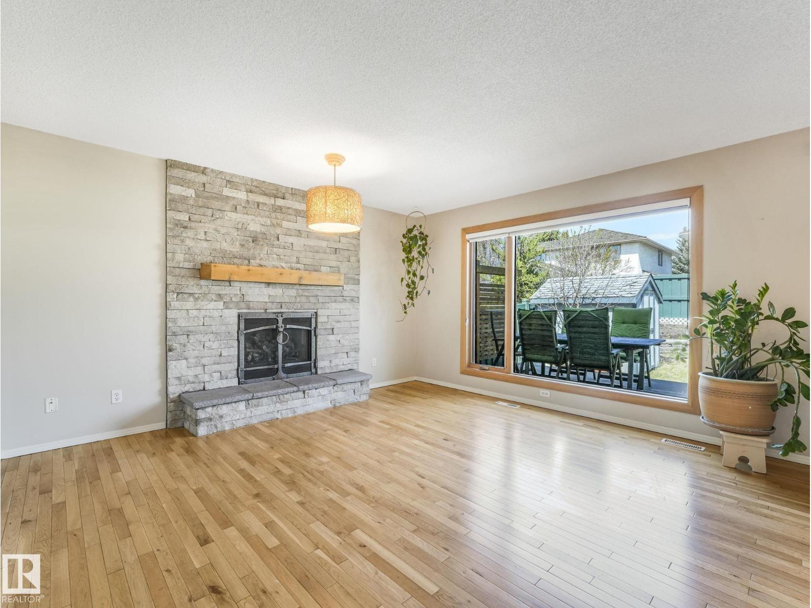 1060 WEDGEWOOD BV NW, Edmonton