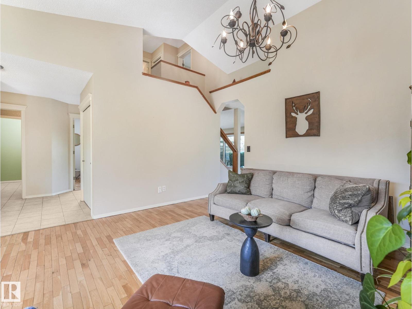 1060 WEDGEWOOD BV NW, Edmonton