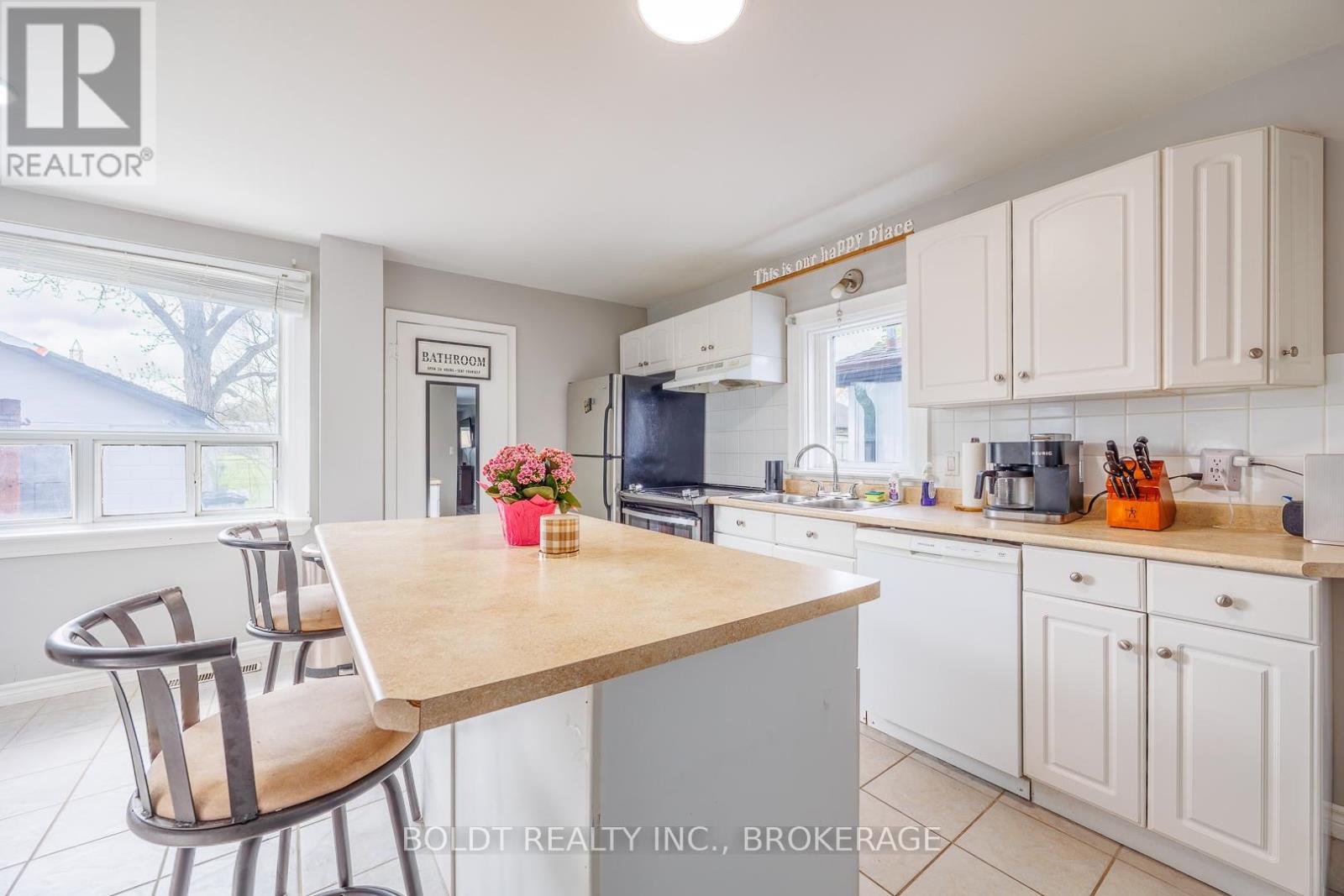 142 CLARA STREET - 14