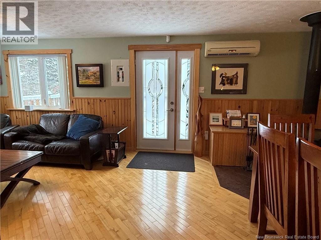 26 Caron Lane - 12