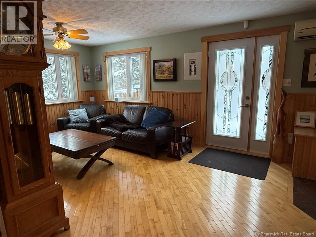 26 Caron Lane - 11